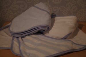 kapuutsiga vannilinad