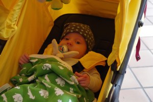 Jens teeb aega parajaks samal ajal kui emme shoppab :) 