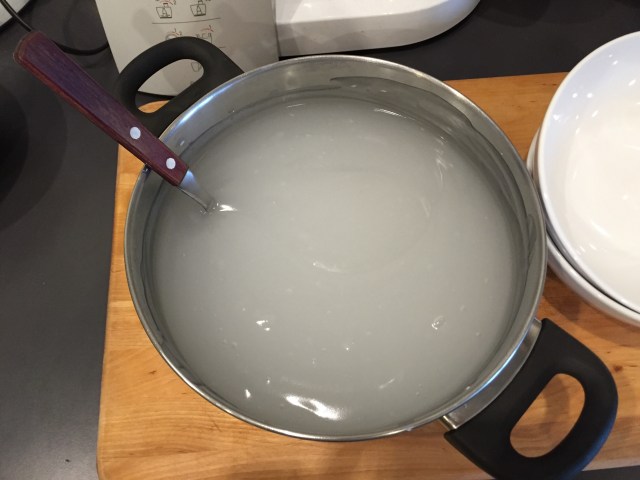 Valmis segu (ettevaatust k u u m)